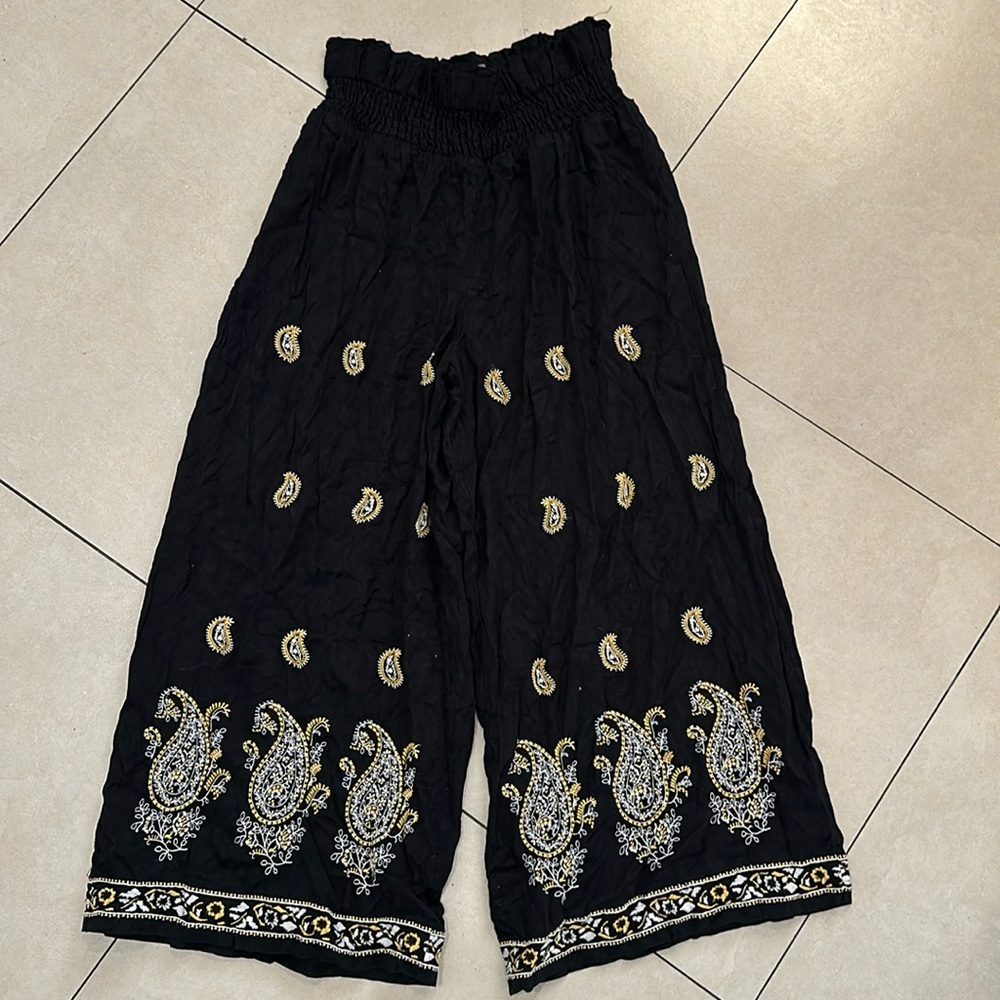 Anthropologie Women’s Black Boho Smocked Wide Leg Embroidered Pants Size Large - Picture 3 of 6